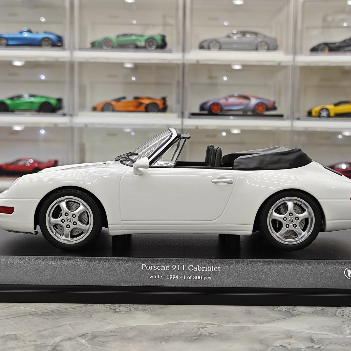 Minichamps Porsche 1994 911 993 Cabriolet wit 1:18 – diecast verzamelmodel