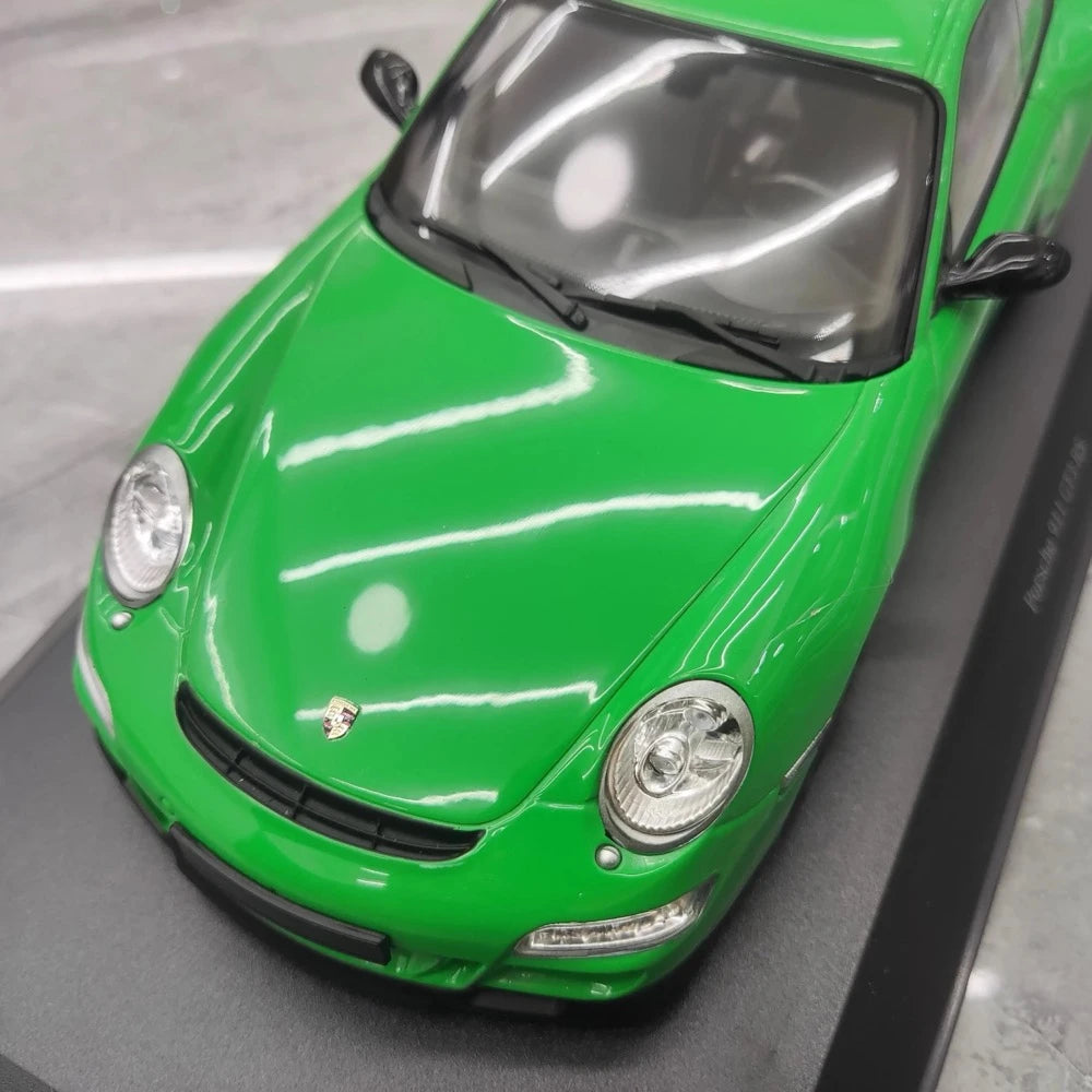 [Minichamps] 1:18 Porsche 2009 911 GT3 RS 997.2 Green Model Car Resin