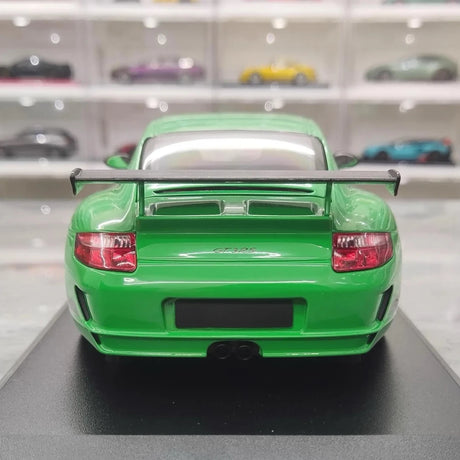 [Minichamps] 1:18 Porsche 2009 911 GT3 RS 997.2 Green Model Car Resin