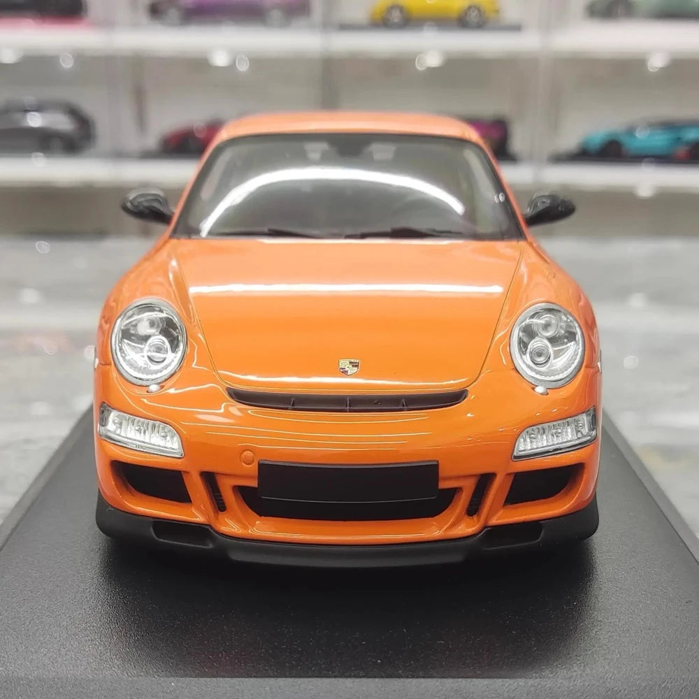 [Minichamps] 1:18 Porsche 2009 911 GT3 RS 997.2 Orange Model Car Resin