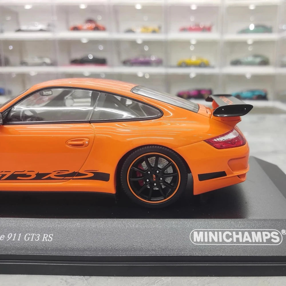 [Minichamps] 1:18 Porsche 2009 911 GT3 RS 997.2 Orange Model Car Resin