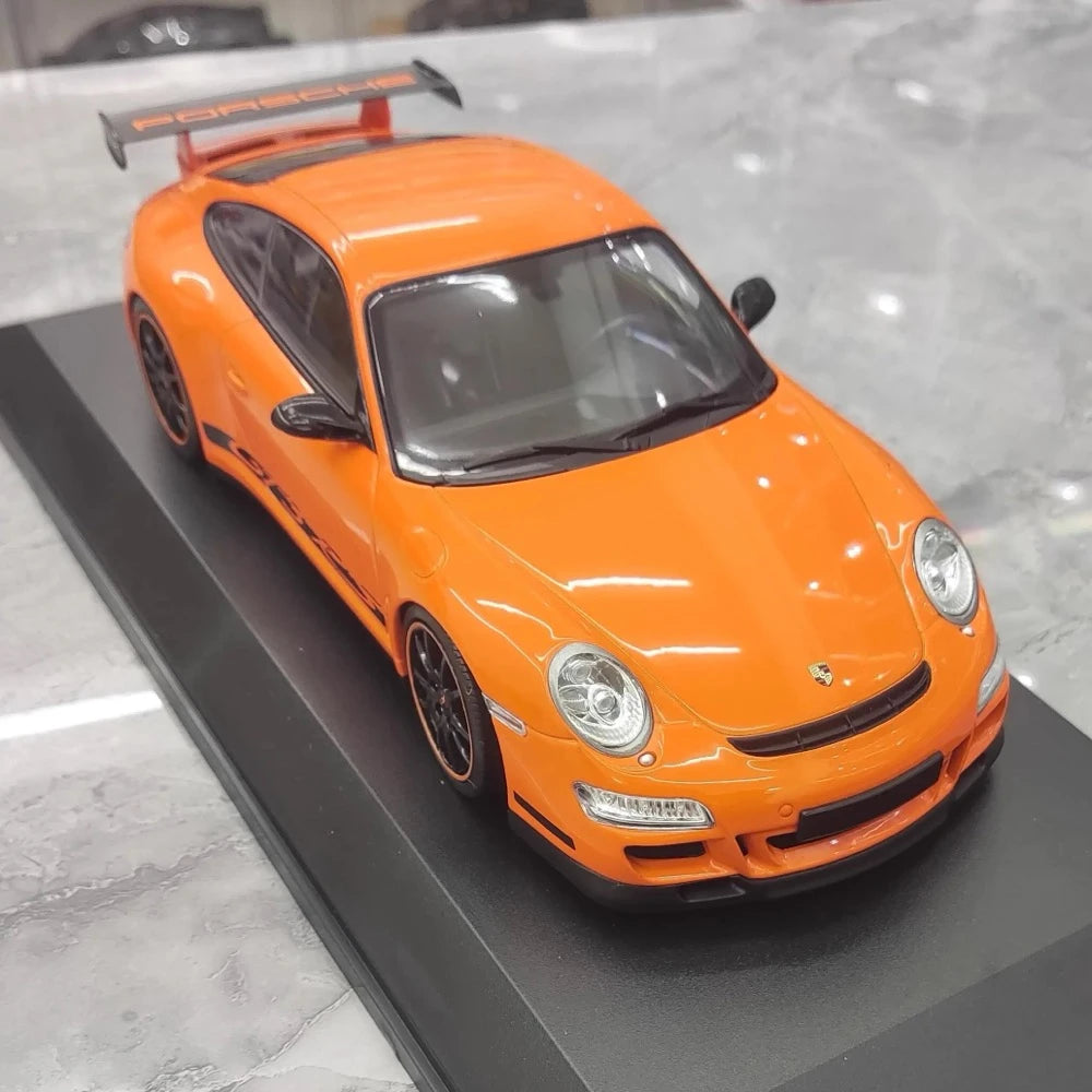 [Minichamps] 1:18 Porsche 2009 911 GT3 RS 997.2 Orange Model Car Resin