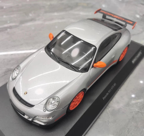 [Minichamps] 1:18 Porsche 2009 911 GT3 RS 997.2 Silver Model Car Resin