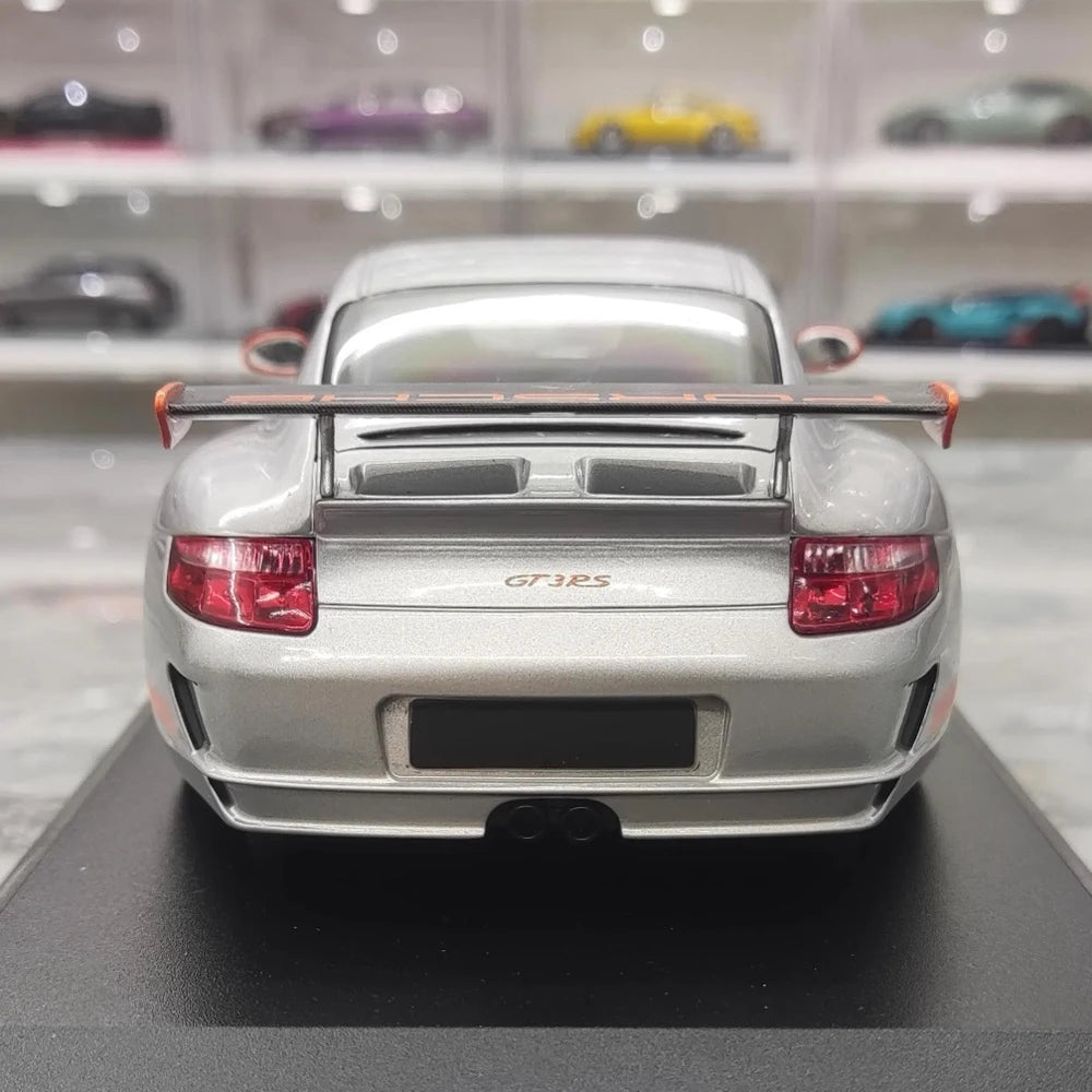 [Minichamps] 1:18 Porsche 2009 911 GT3 RS 997.2 Silver Model Car Resin