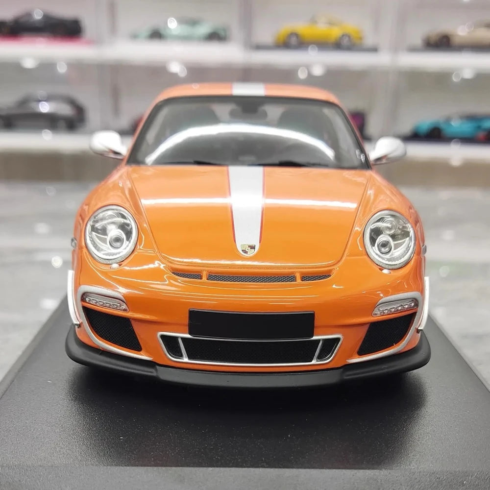 [Minichamps] 1:18 Porsche 2011 911 GT3 RS 4.0 Yellow Model Car Resin