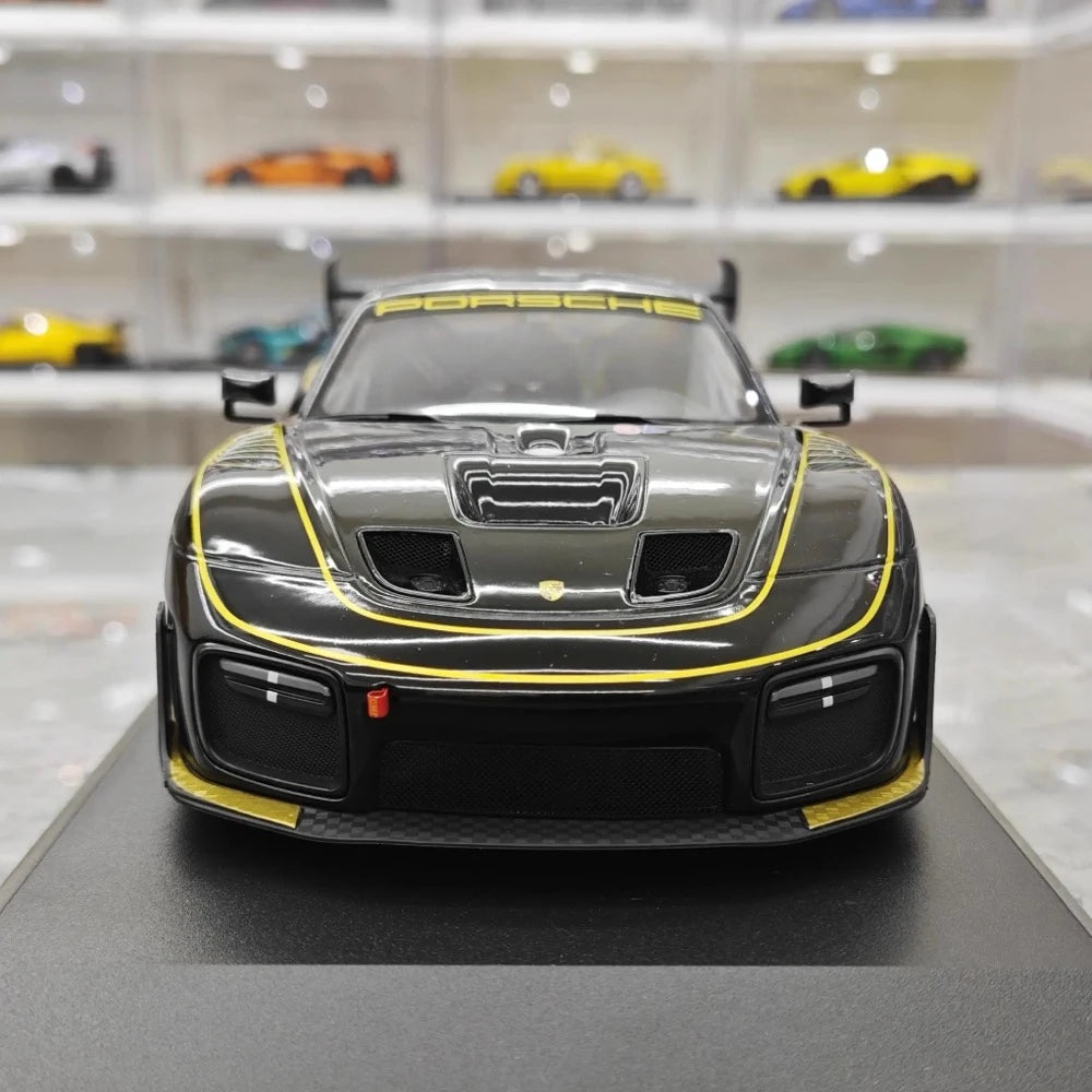 [Minichamps] 1:18 Porsche 2019 935/19 #68 Model Car Resin / Closed Body