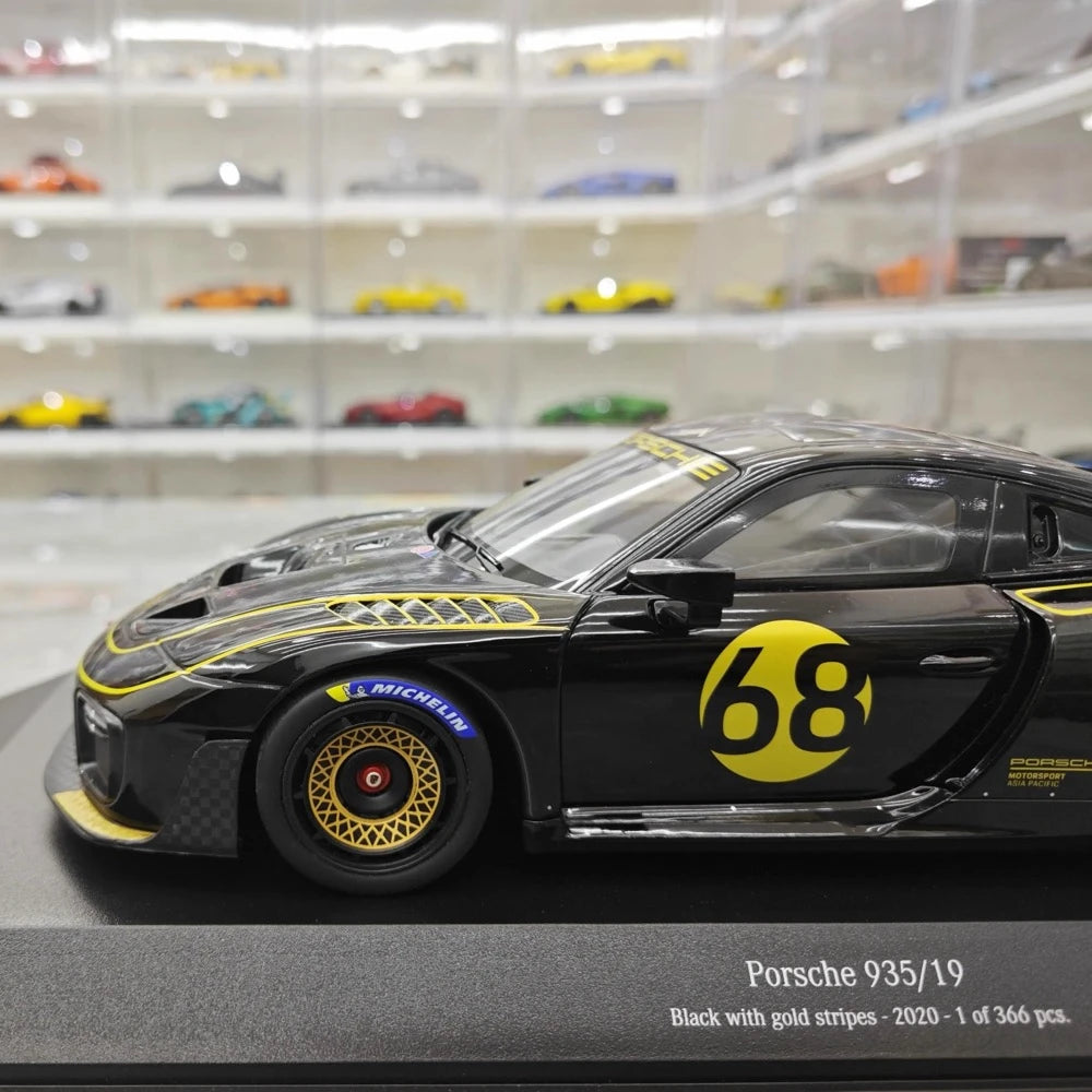 [Minichamps] 1:18 Porsche 2019 935/19 #68 Model Car Resin / Closed Body