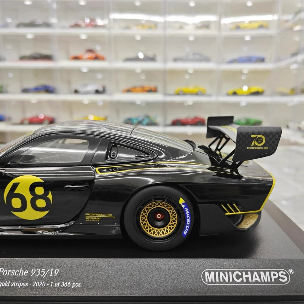 [Minichamps] 1:18 Porsche 2019 935/19 #68 Model Car Resin / Closed Body