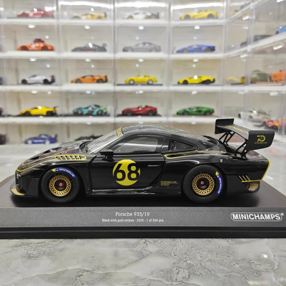 [Minichamps] 1:18 Porsche 2019 935/19 #68 Model Car Resin / Closed Body