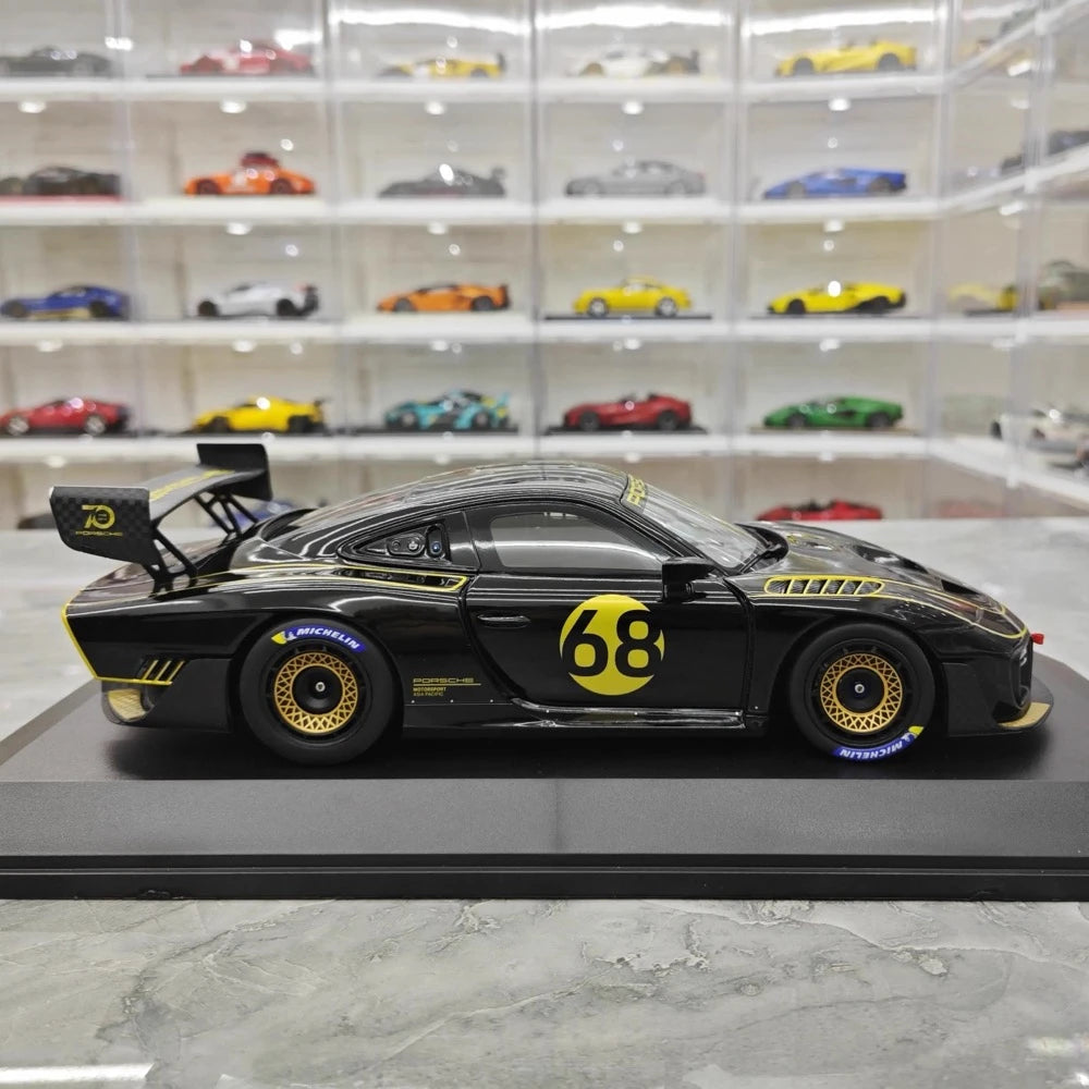 [Minichamps] 1:18 Porsche 2019 935/19 #68 Model Car Resin / Closed Body