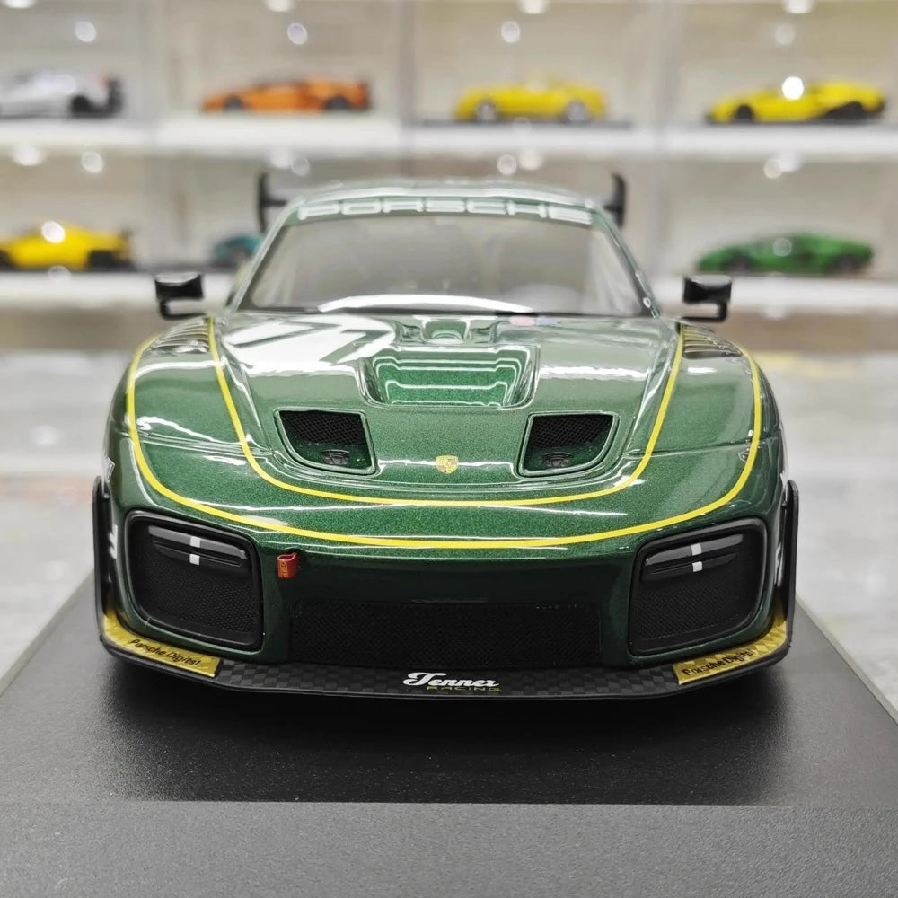 [Minichamps] 1:18 Porsche 2019 935/19 #71 Model Car Resin / Closed Body