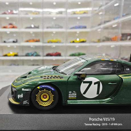 [Minichamps] 1:18 Porsche 2019 935/19 #71 Model Car Resin / Closed Body