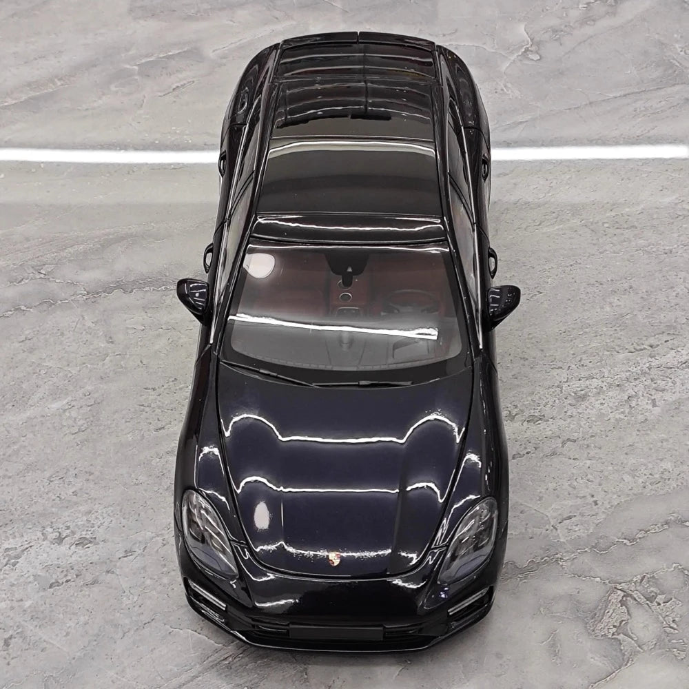 [Minichamps] 1:18 Porsche 2021 Panamera Turbo S Black Model Car Die-Cast