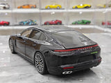[Minichamps] 1:18 Porsche 2021 Panamera Turbo S Black Model Car Die-Cast