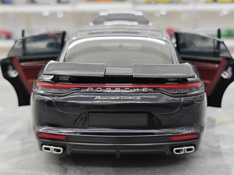 [Minichamps] 1:18 Porsche 2021 Panamera Turbo S Black Model Car Die-Cast