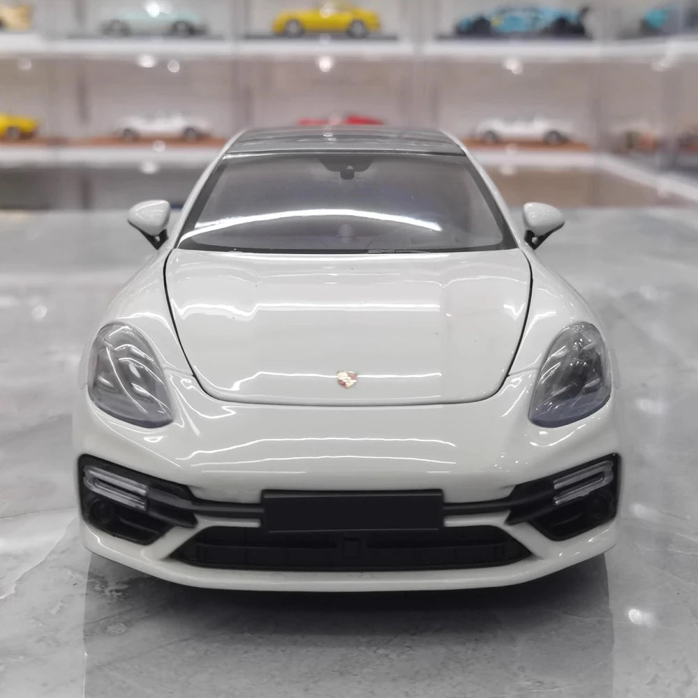 [Minichamps] 1:18 Porsche 2021 Panamera Turbo S Gray Model Car Die-Cast
