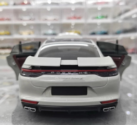 [Minichamps] 1:18 Porsche 2021 Panamera Turbo S Gray Model Car Die-Cast