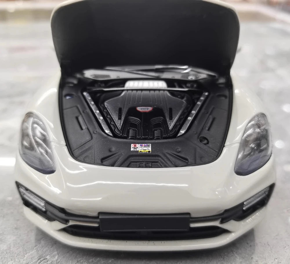 [Minichamps] 1:18 Porsche 2021 Panamera Turbo S Gray Model Car Die-Cast