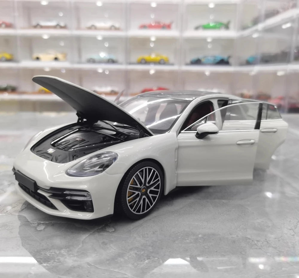 [Minichamps] 1:18 Porsche 2021 Panamera Turbo S Gray Model Car Die-Cast