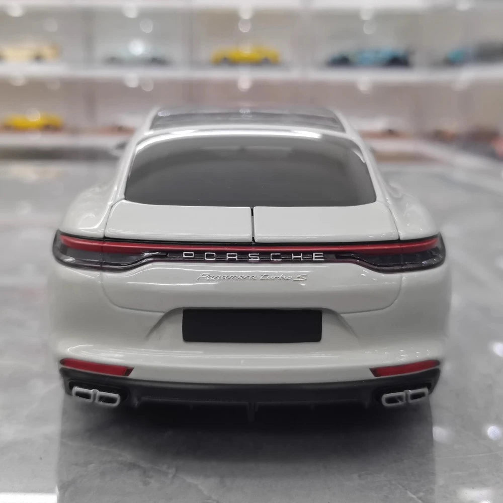 [Minichamps] 1:18 Porsche 2021 Panamera Turbo S Gray Model Car Die-Cast
