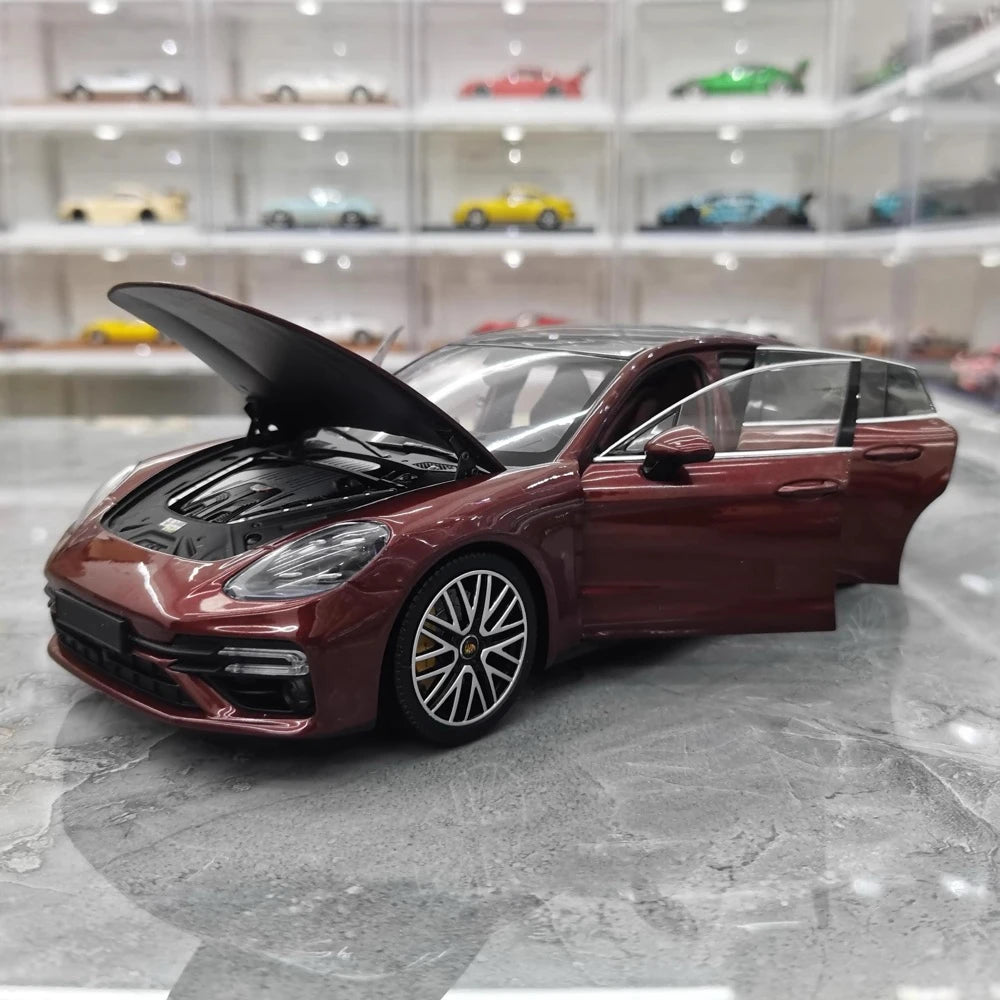 [Minichamps] 1:18 Porsche 2021 Panamera Turbo S Red Model Car Die-Cast