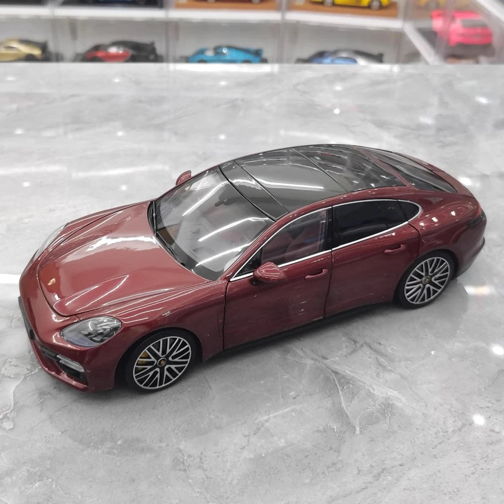 [Minichamps] 1:18 Porsche 2021 Panamera Turbo S Red Model Car Die-Cast