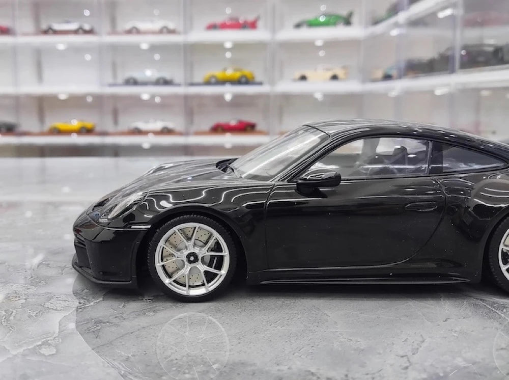 [Minichamps] 1:18 Porsche 2022 911 992 GT3 Black Model Car Resin