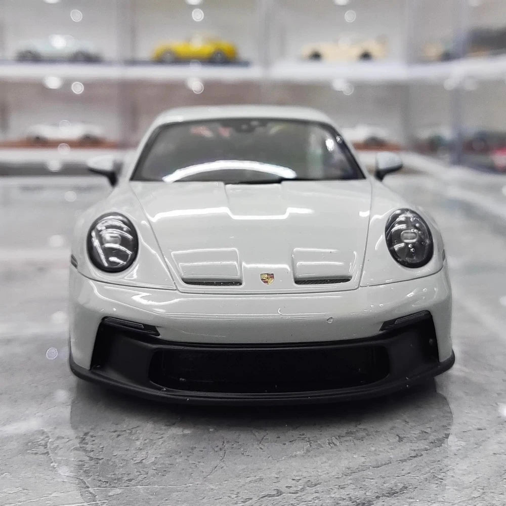 [Minichamps] 1:18 Porsche 2022 911 992 GT3 Gray Model Car Resin