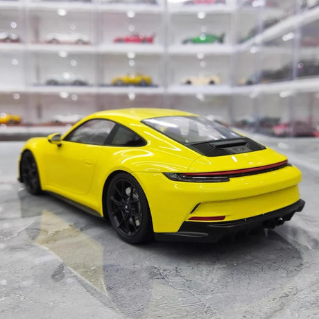 [Minichamps] 1:18 Porsche 2022 911 992 GT3 Yellow Model Car Resin