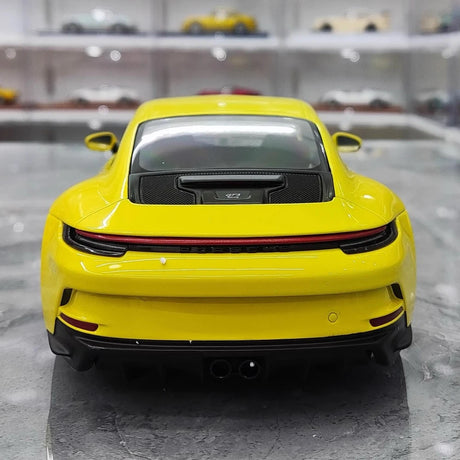[Minichamps] 1:18 Porsche 2022 911 992 GT3 Yellow Model Car Resin