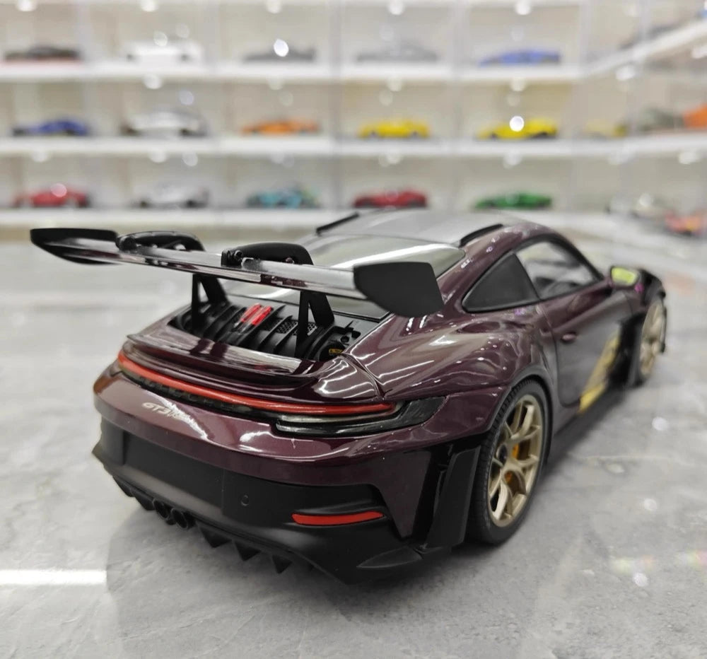 [Minichamps] 1:18 Porsche 2023 911 992 GT3 RS Magenta Model Car Resin