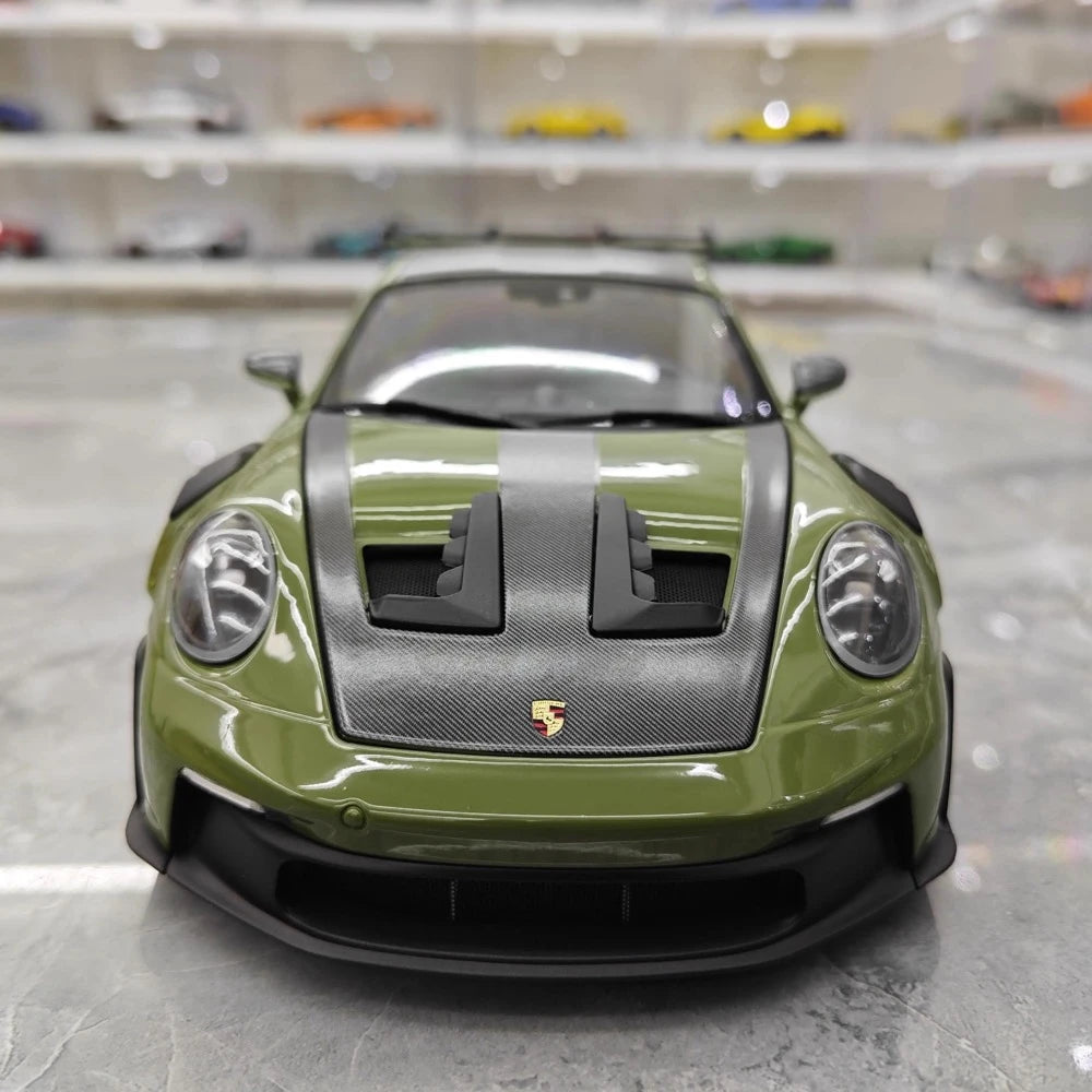 [Minichamps] 1:18 Porsche 2023 911 992 GT3 RS Olives Green Model Car Resin