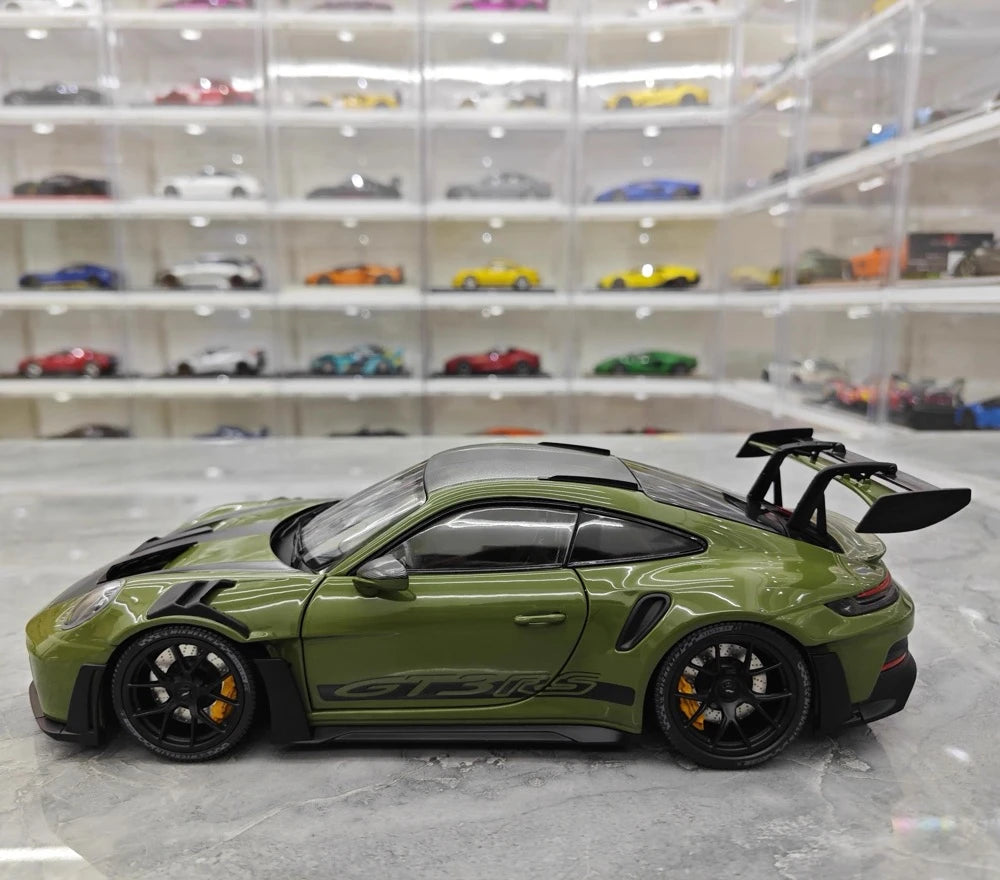 [Minichamps] 1:18 Porsche 2023 911 992 GT3 RS Olives Green Model Car Resin