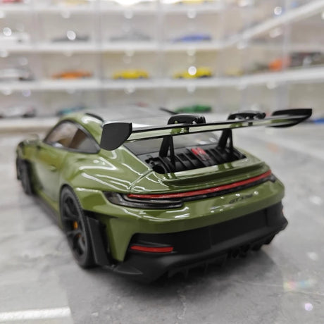 [Minichamps] 1:18 Porsche 2023 911 992 GT3 RS Olives Green Model Car Resin