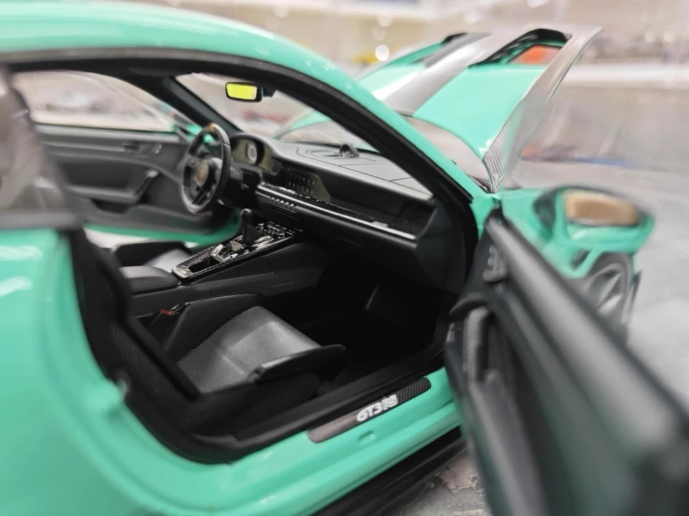 [Minichamps] 1:18 Porsche 2023 911 992 GT3 RS Tiffany Blue Model Car Resin