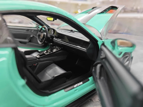 [Minichamps] 1:18 Porsche 2023 911 992 GT3 RS Tiffany Blue Model Car Resin