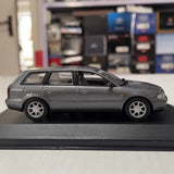 [Minichamps] 1:43 Audi 1995 A4 Avant gris voiture miniature Die-Cast