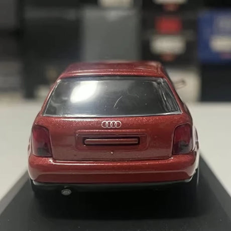 [Minichamps] 1:43 Audi 1995 A4 Avant Red Model Car Die-Cast