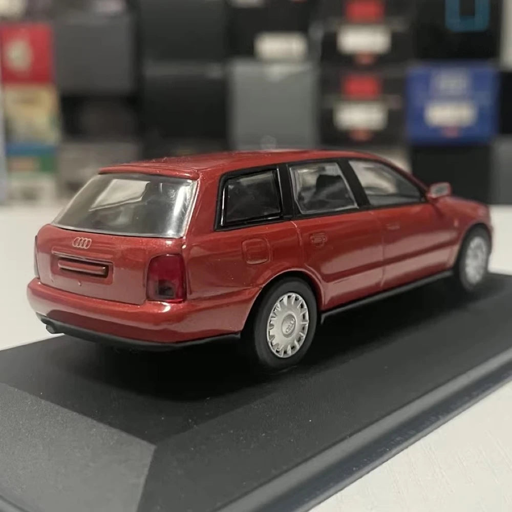 [Minichamps] 1:43 Audi 1995 A4 Avant Red Model Car Die-Cast