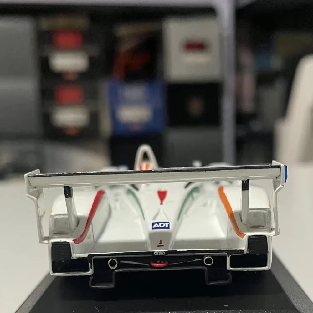 [Minichamps] 1:43 Audi 2003 R8 #38 Sebring Model Car Die-Cast