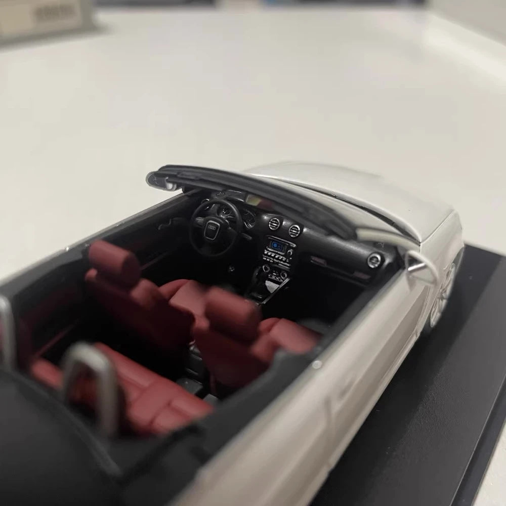 [Minichamps] 1:43 Audi 2008 A3 Cabriolet White Model Car Die-Cast