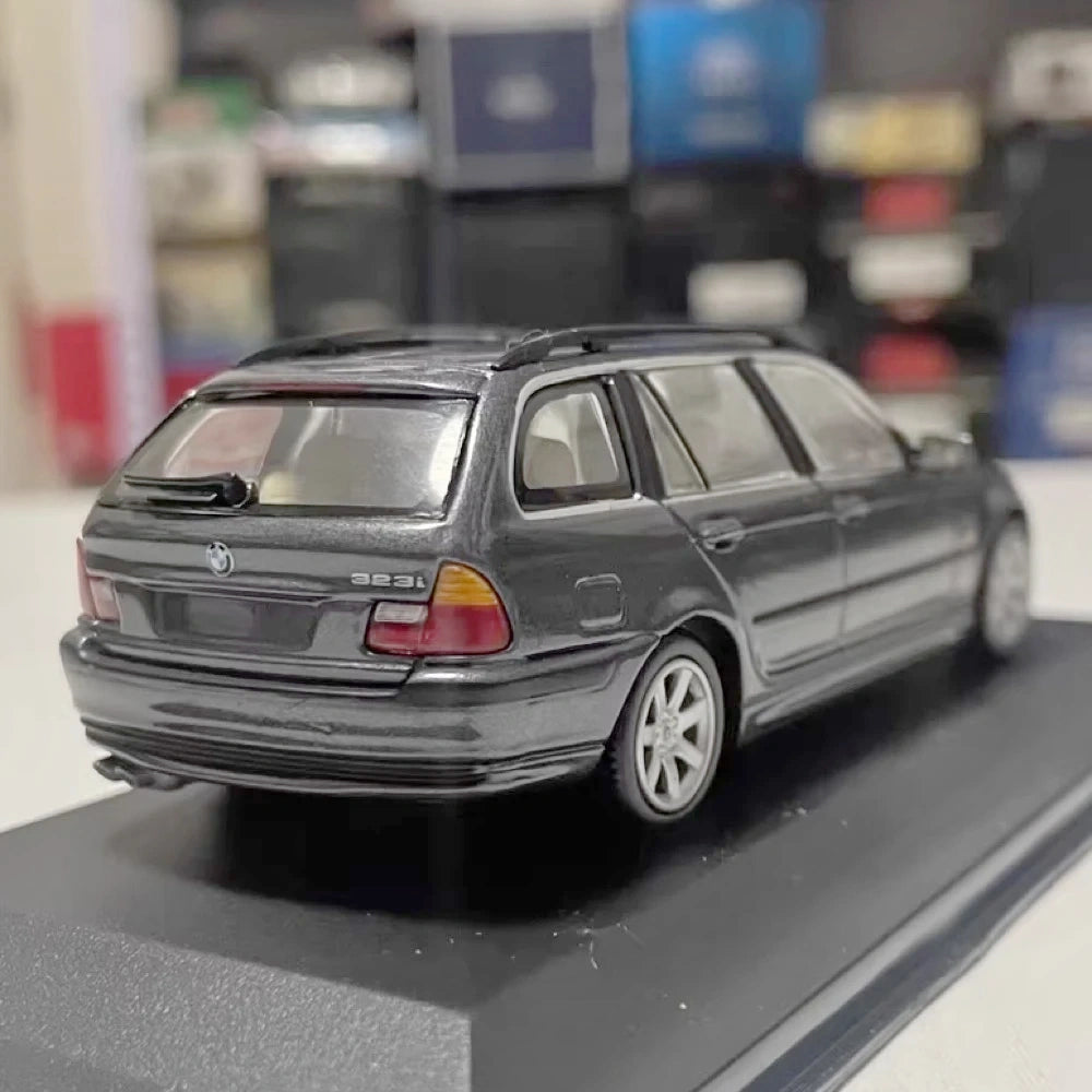 [Minichamps] 1:43 BMW 1999 E46 323i Touring Gray Model Car Die-Cast