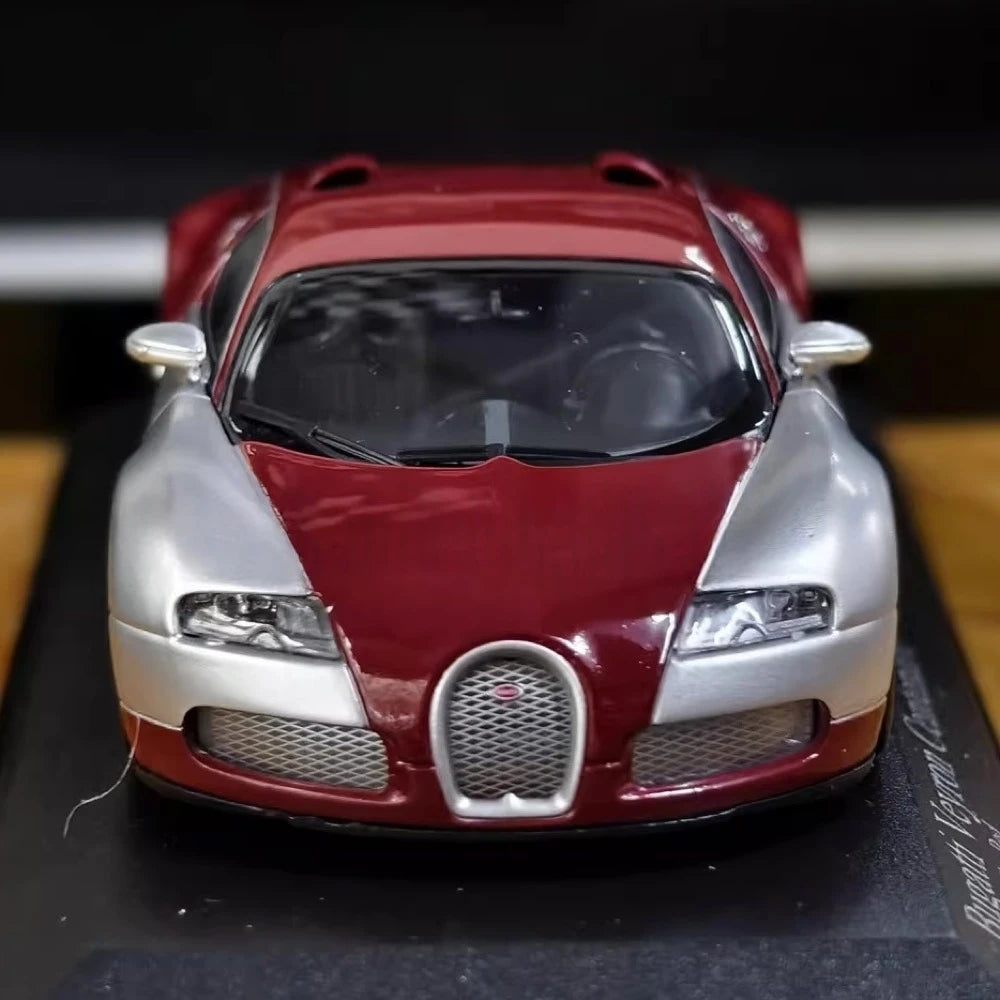 [Minichamps] 1:43 Bugatti 2009 Veyron Centenaire Silver Red Model Car Die-Cast