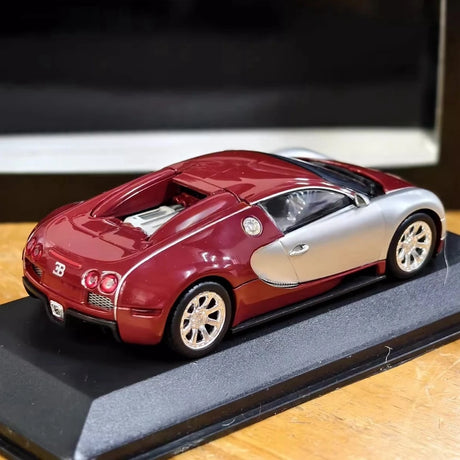 [Minichamps] 1:43 Bugatti 2009 Veyron Centenaire Silver Red Model Car Die-Cast