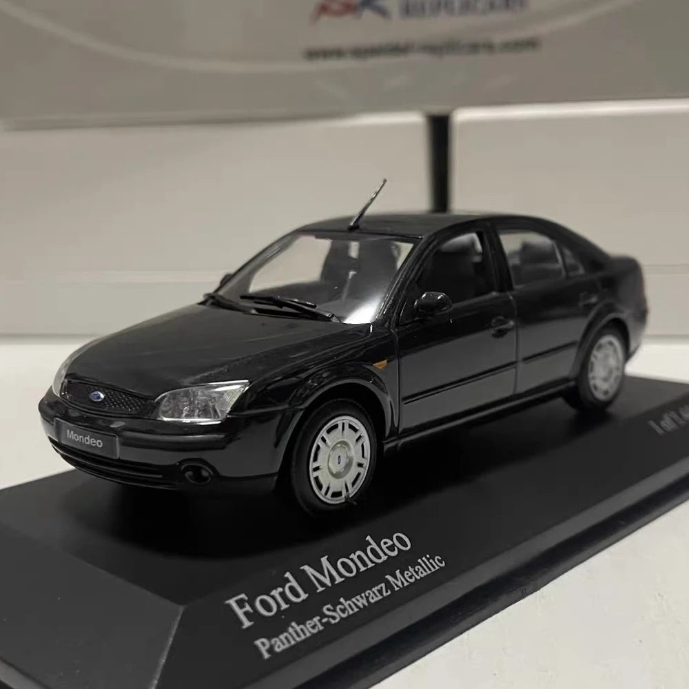 [Minichamps] 1:43 Ford 2001 Mondeo Black Model Car Die-Cast