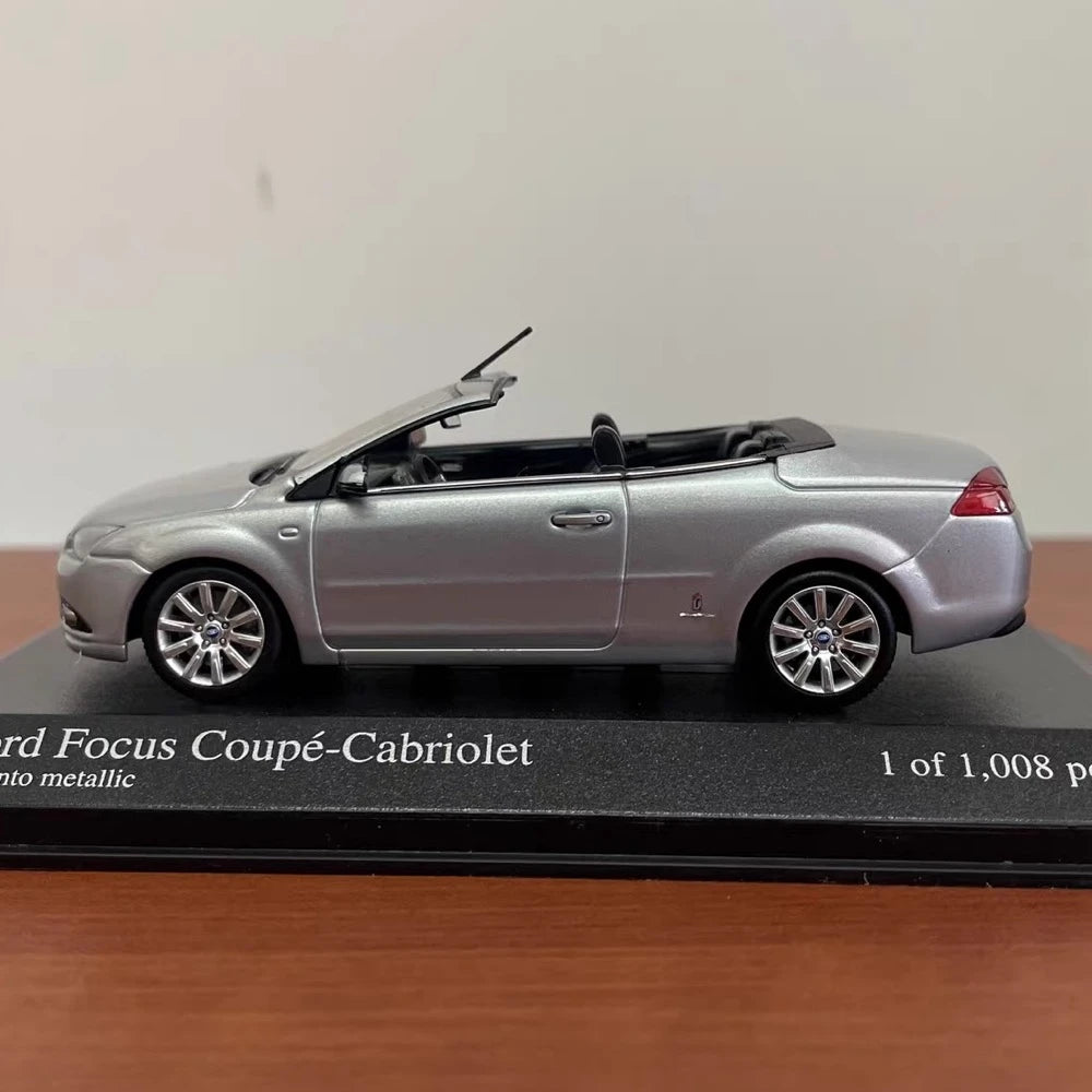 [Minichamps] 1:43 Ford 2008 Focus Coupe-Cabriolet argent voiture miniature Die-Cast