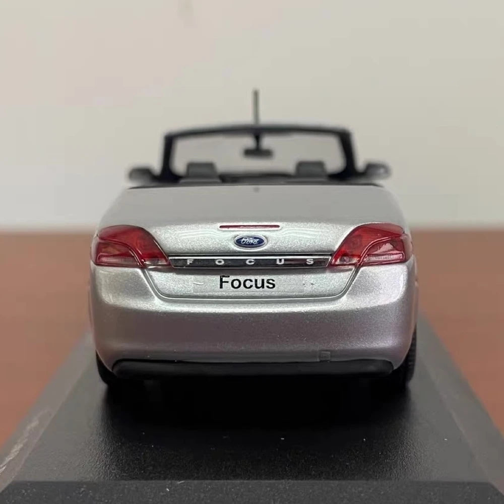[Minichamps] 1:43 Ford 2008 Focus Coupe-Cabriolet argent voiture miniature Die-Cast