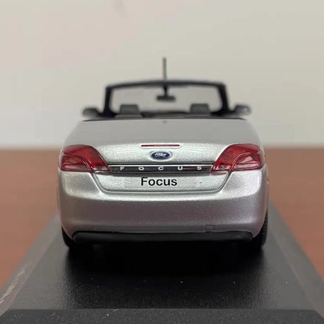 [Minichamps] 1:43 Ford 2008 Focus Coupe-Cabriolet Silver Model Car Die-Cast
