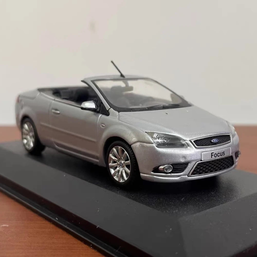 [Minichamps] 1:43 Ford 2008 Focus Coupe-Cabriolet argent voiture miniature Die-Cast