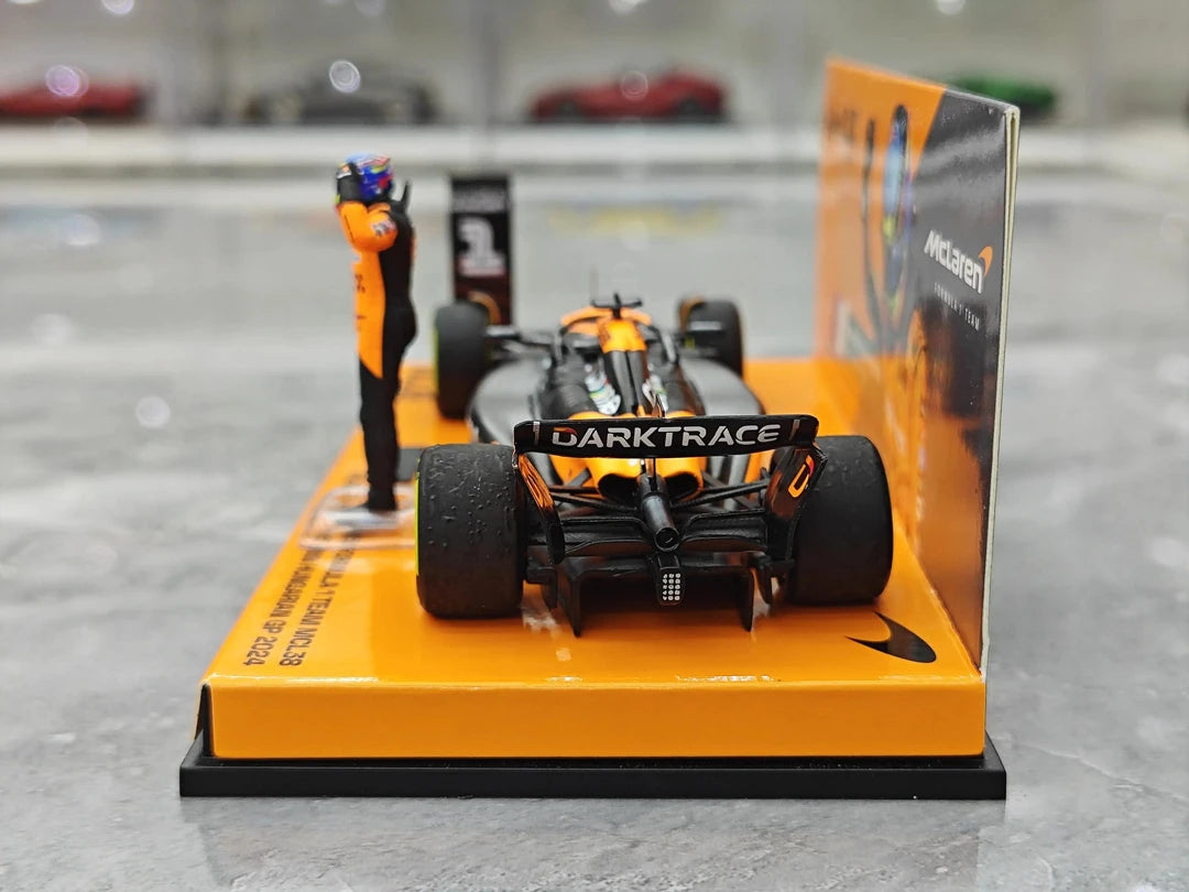 1:43 McLaren 2024 MCL38 #81 Hungarian GP Oscar Piastri F1 model car by Minichamps - view 8